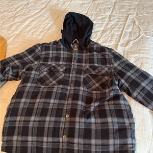Legendary outfitters men’s plaid shirt jacket